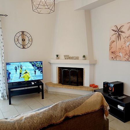 Myilios Leisure Piraeus By Ilios Company Apartment Ngoại thất bức ảnh